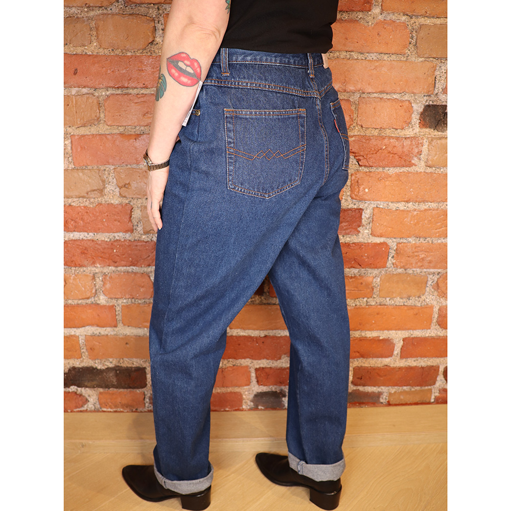 tummansiniset farkut