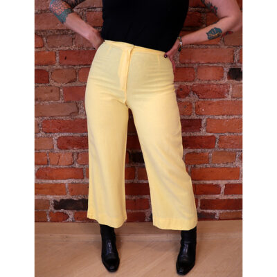 keltaiset kesähousut