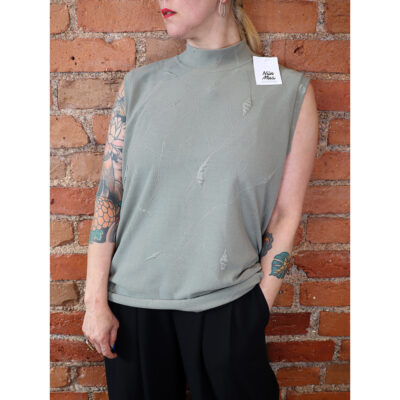 salvianvihreä toppi