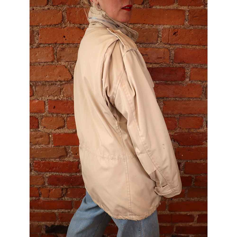 vintage maihinnousutakki