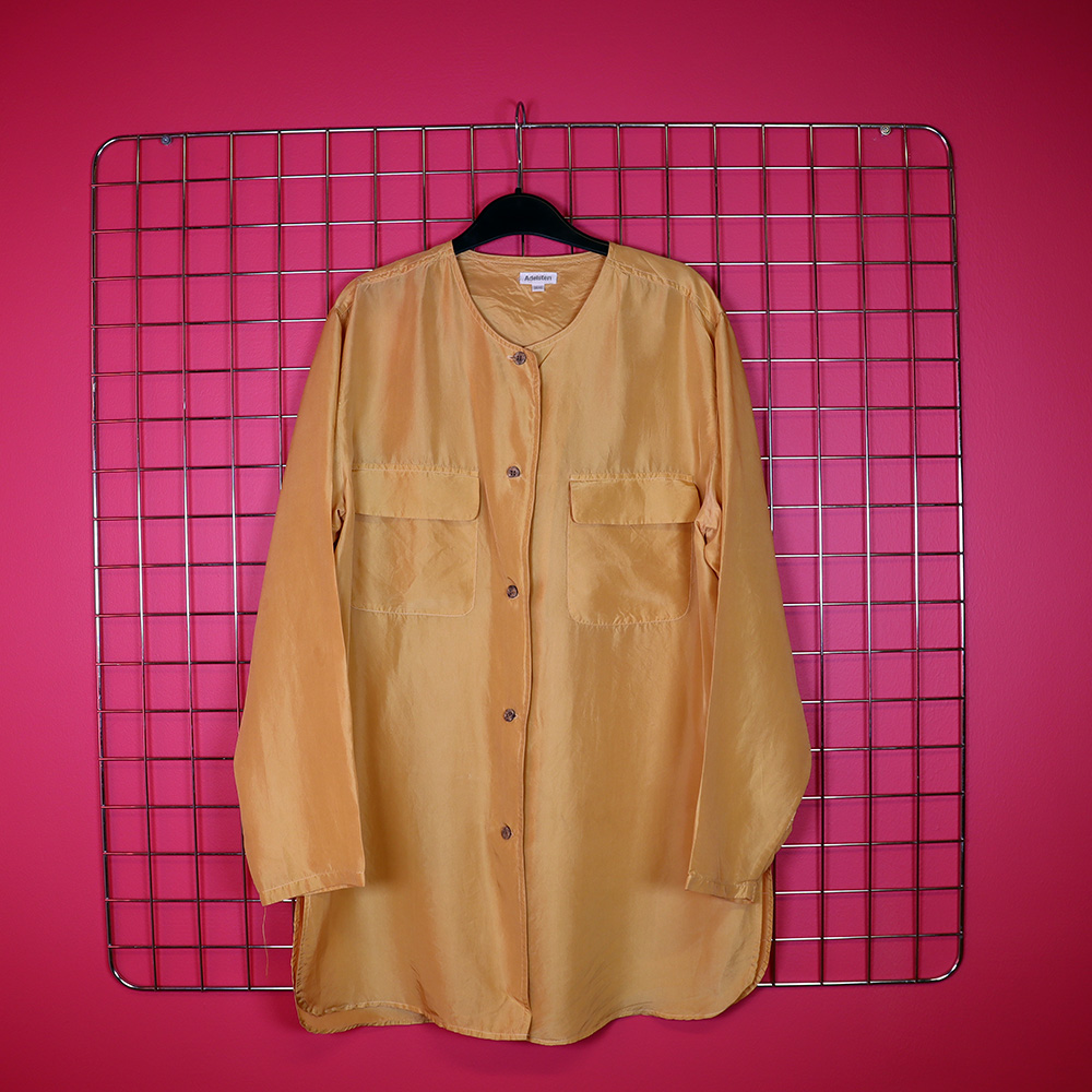 keltainen silkkipaita