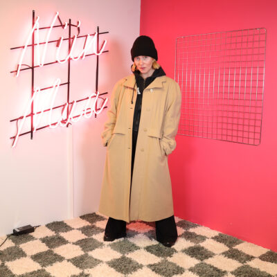 vaalea villakangastakki