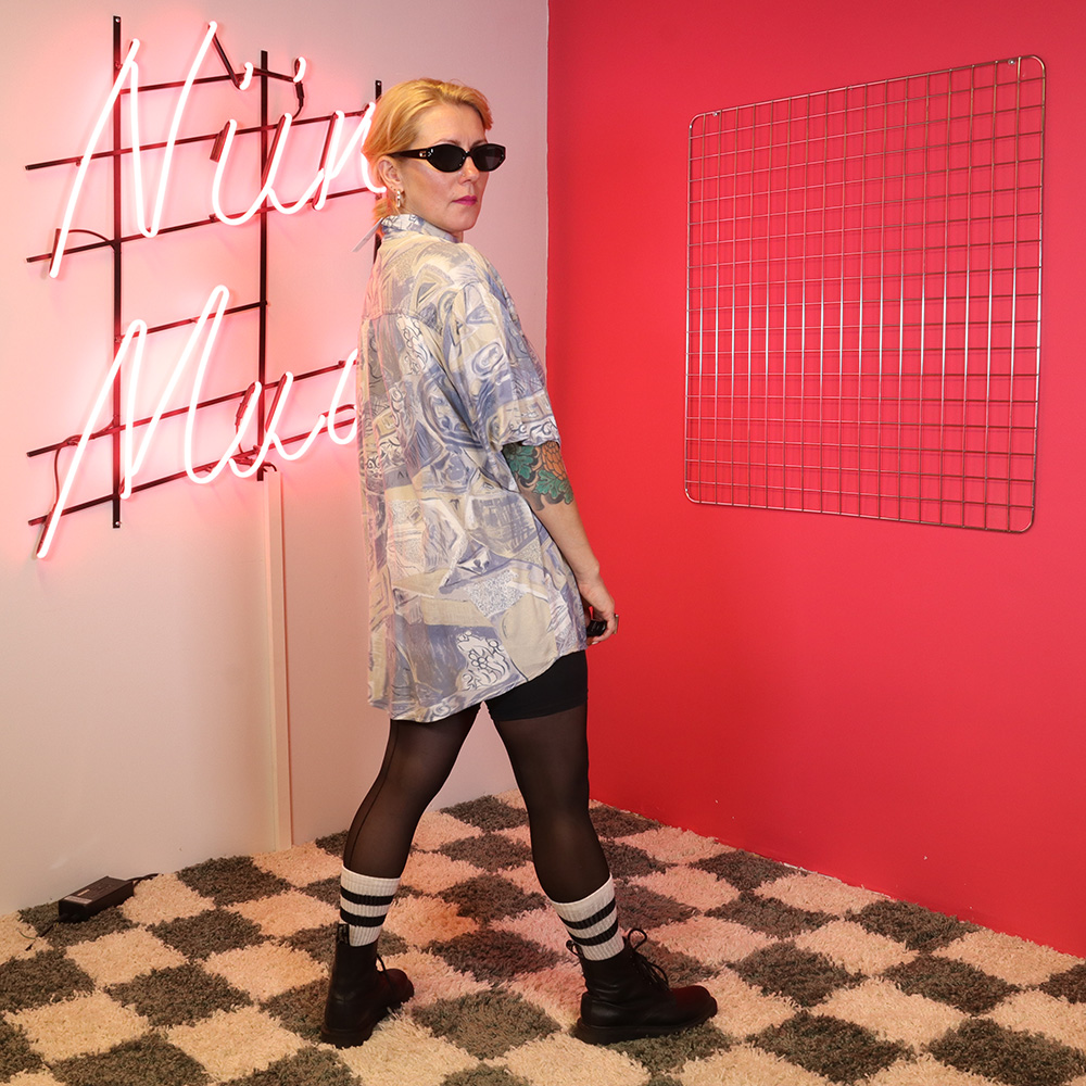 lyhythihainen 90-luvun paita