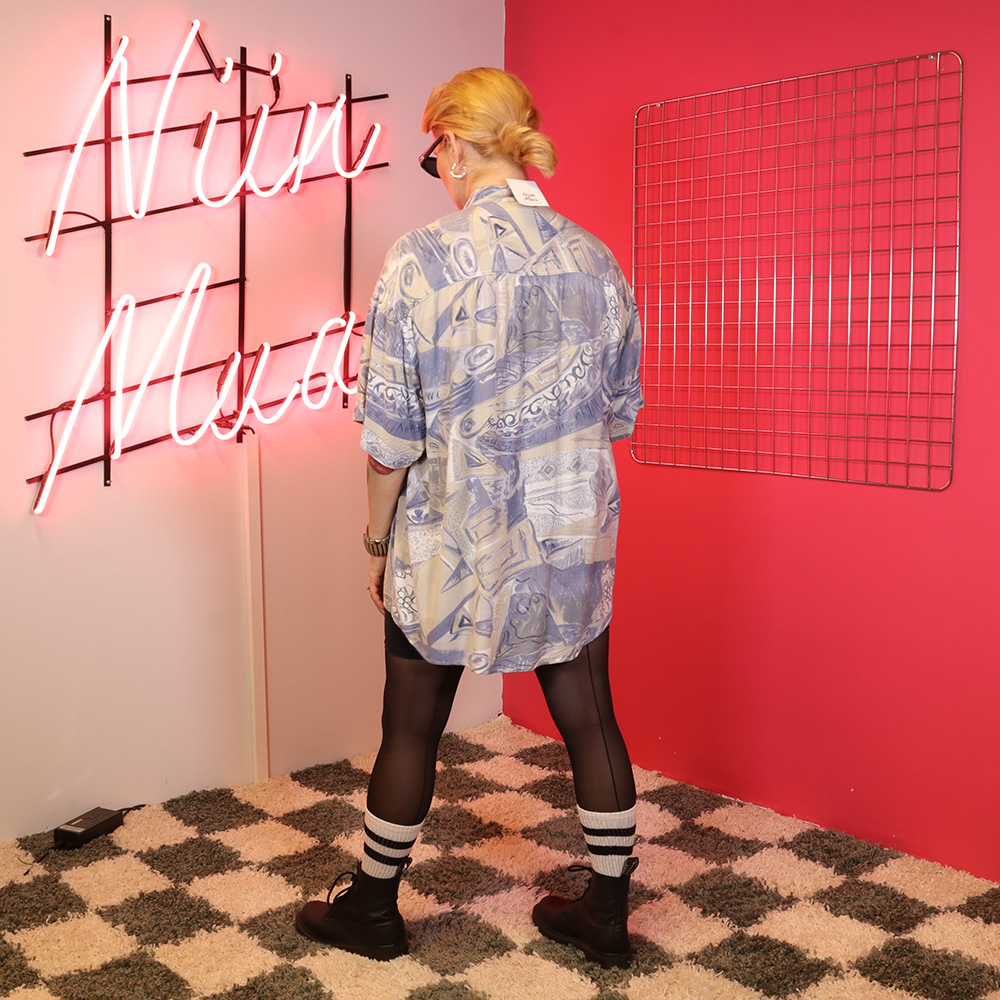 lyhythihainen 90-luvun paita