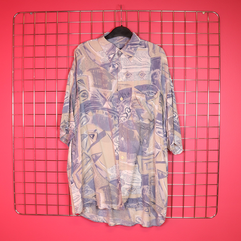 lyhythihainen 90-luvun paita