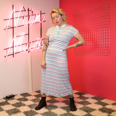 raidallinen trikoomekko